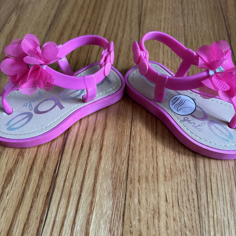 Bebe GIRLS S 5-6 Pink Plastic‎ Flower Summer Beach Strap Sandals Flats